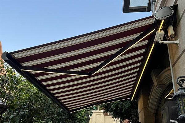 DQ-B Full Cassette Awning