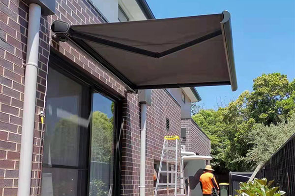 DQ-B Full Cassette Awning